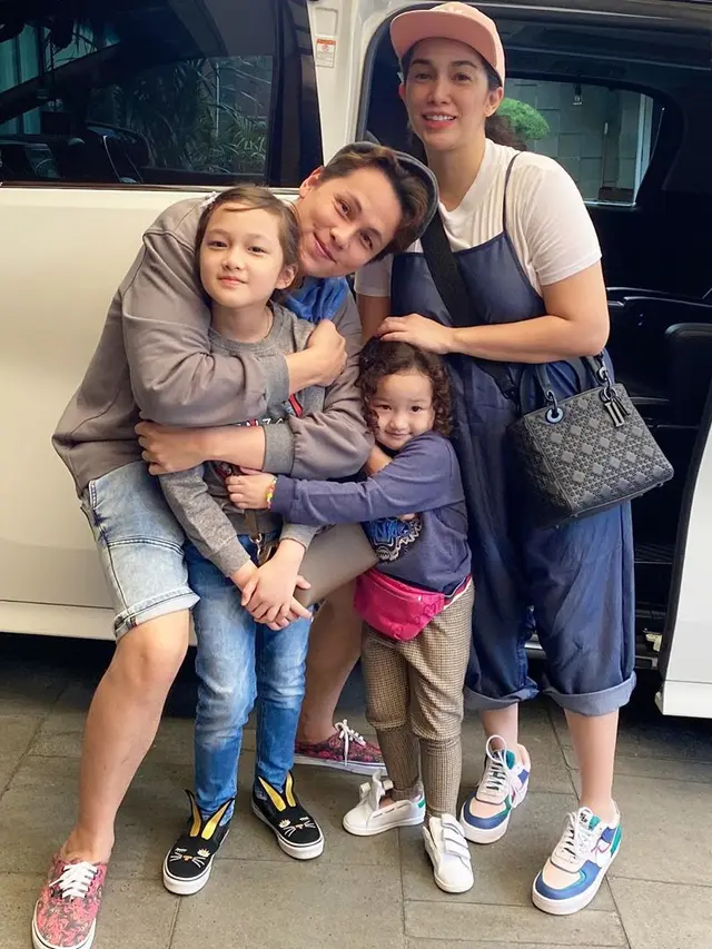 [Fimela] Ussy Sulistiawaty dan Andhika Pratama