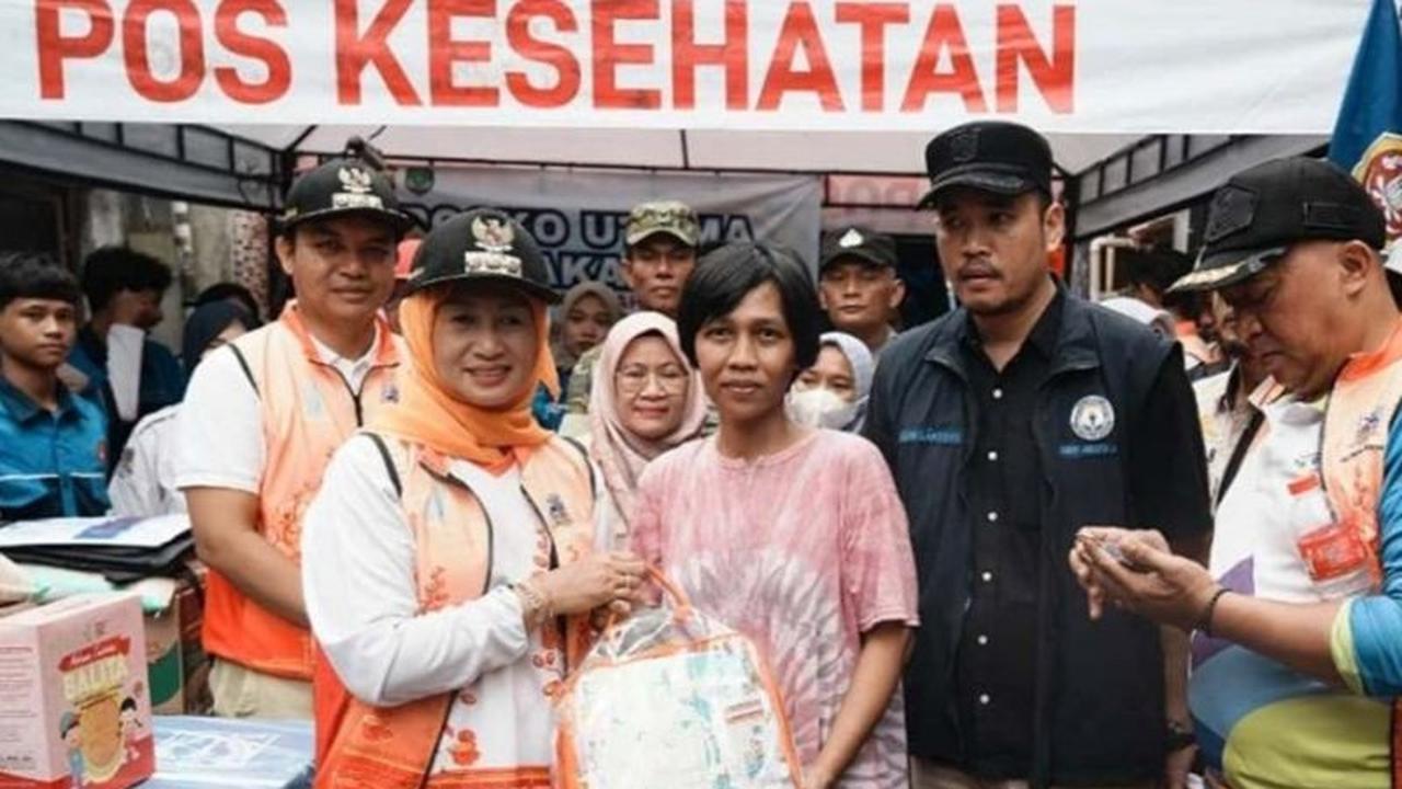 Wali Kota Jakarta Barat Salurkan Bantuan Korban Kebakaran Krendang, Pastikan Pemulihan Menyeluruh