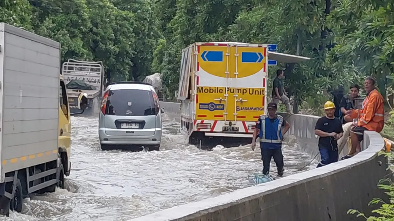 Tol Sedyatmo banjir