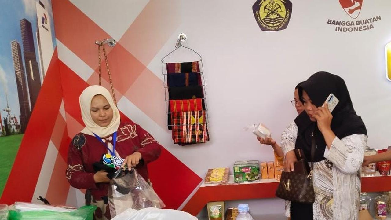 Kegiatan Harvesting Gerakan Bangga Buatan Indonesia (Gernas BBI) dan Bangga Berwisata Indonesia (BBWI) di Kota Palu, Sulawesi Tengah.