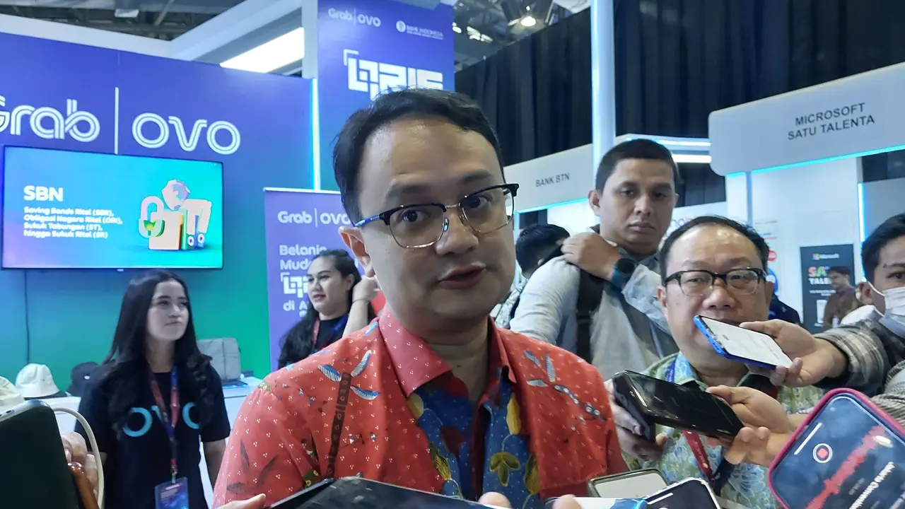 Wakil Menteri Perdagangan Jerry Sambuaga di sela-sela Festival Ekonomi Keuangan Digital Indonesia (FEKDI), di JCC Senayan, Jakarta, Senin (8/5/2023).