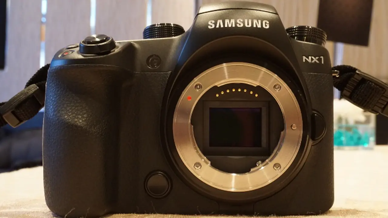 Kamera mirrorless Samsung NX1