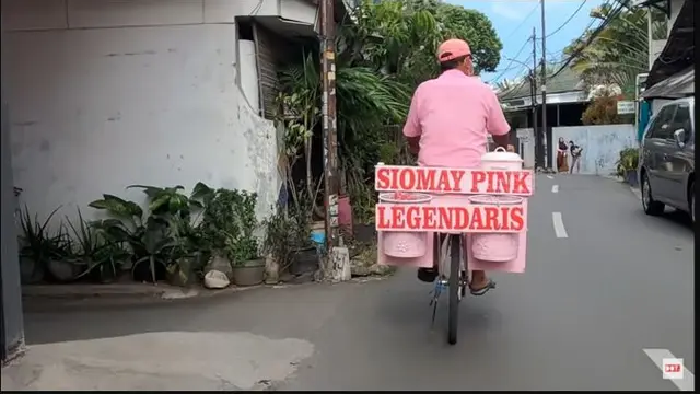 Pengusaha Siomay Pink
