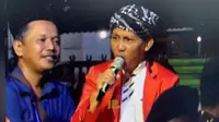 Salah satu pembawa acara pembukaan pengajian Gus Iqdam (tangkap layar TikTok)