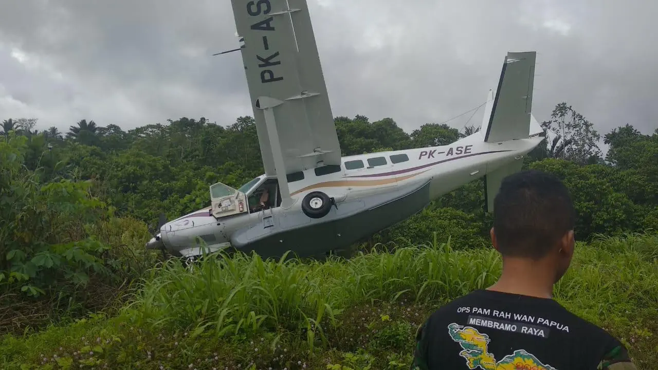 Pesawat tergelincir di Bandara Mamberamo Raya, Papua
