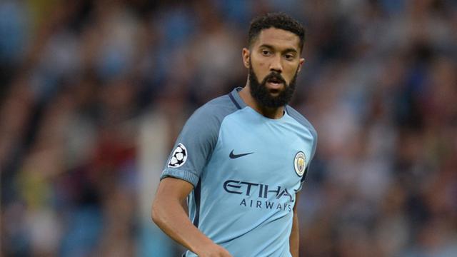 Pesepakbola yang Akhirnya Menelan Ludahnya Sendiri