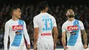 Sejumlah pemain Napoli tampak kecewa saat harus bermain imbang melawan Juventus. Meskipun Napoli tampil menyerang namun hanya mampu mencetak satu gol.  EPA/CESARE ABBATE