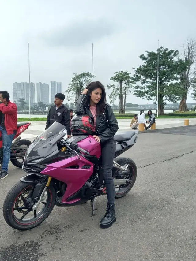 Lania Fira Naik Motor Sport