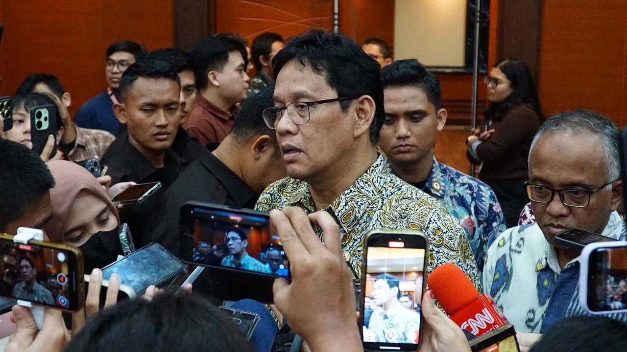 FOTO: FOTO Purbaya Jelaskan Kondisi APBN 2025 di Tengah Tekanan Global