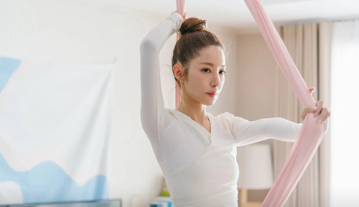 Park Min Young poster Love in Contract. (tvN via Soompi)