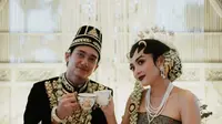 Resmi Menikah, Adipati Dolken: Di Sosmed Masih Milik Kalian, di Rumah Hanya untuk Canti