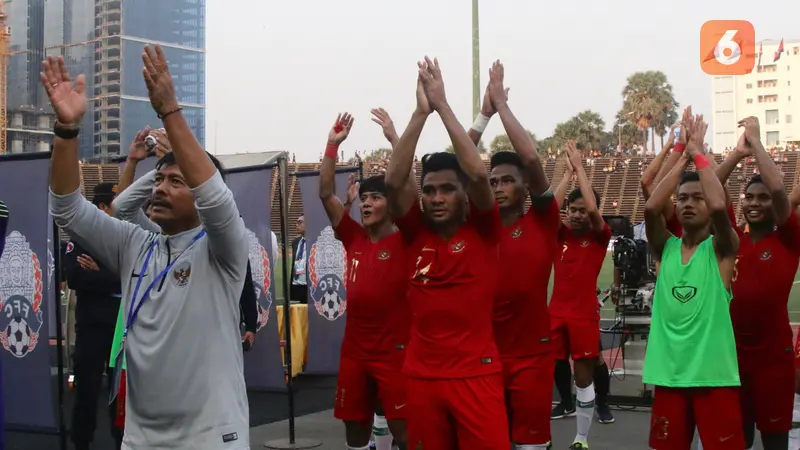 Indra Sjafri dan para pemain Timnas Indonesia U-22