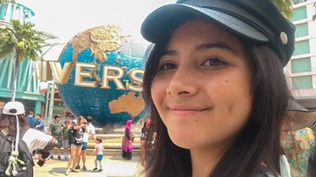 6 Potret Bulan Sutena, Remaja yang Disebut Mirip Sandrinna Michelle