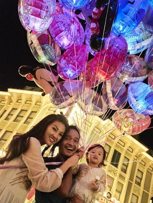 Kini, akun instagram Ruben Onsu dan Ayu Ting Ting sudah saling mengikuti.  Sebagai istri, Sarwendah berharap hubungan keduanya sudah tidak lagi diberitakan yang aneh-aneh. (instagram/sarwendah29)