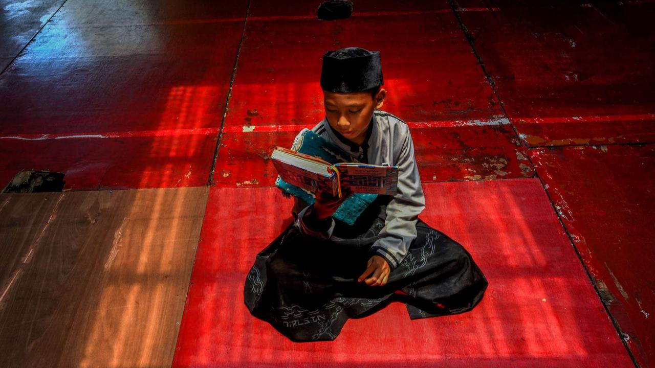 Santri bertadarus Alquran di Depok