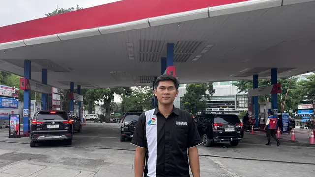 Bagas Pengawas SPBU COCO Yos Sudarso Medan. (Liputan6.com/Reza Efendi).