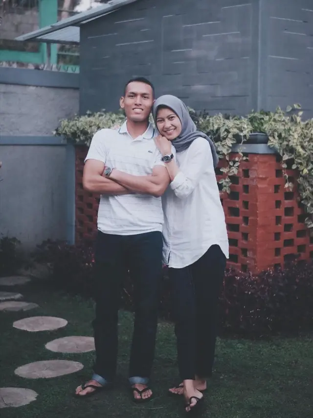 Dipersunting oleh Muhammad Harry Danny pada 2016 silam, bantera rumah tangga Jian Batari Anwar nampak harmonis dan bersahaja.