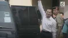 Anwar Ibrahim rencananya akan dibebaskan hari ini. Anwar dipenjara karena tuduhan kasus sodomi.