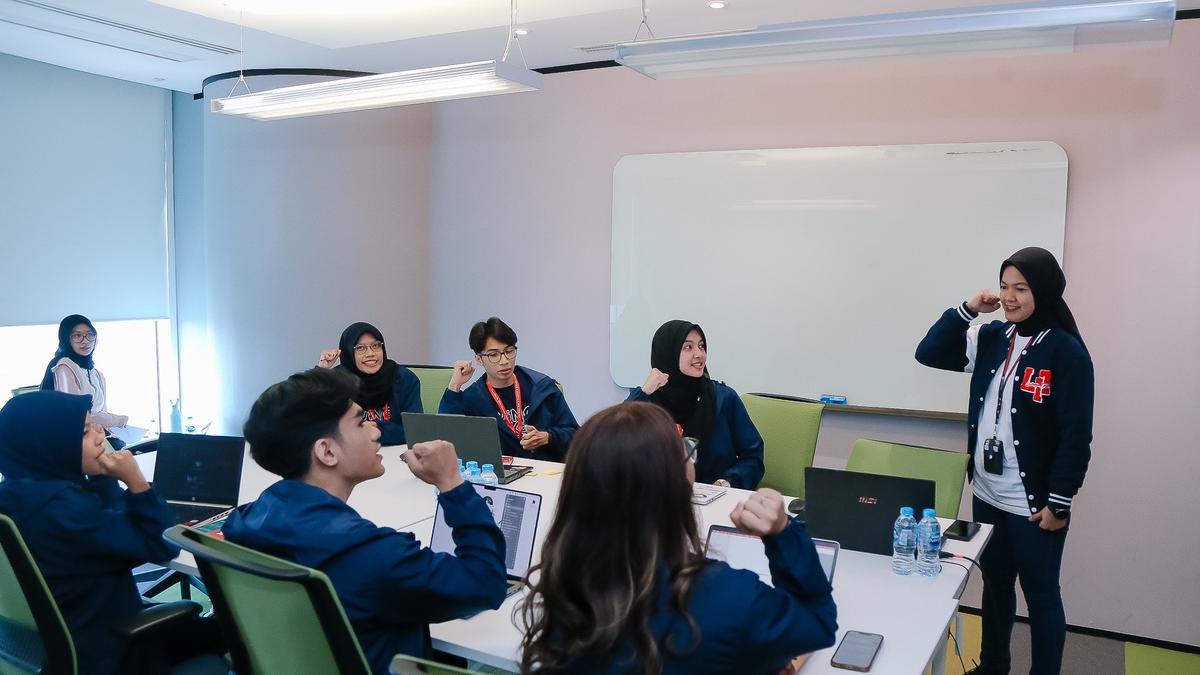 Cetak Generasi Digital Unggul, Program Digistar Class Intern Batch 1 Luluskan 230 Talenta Muda