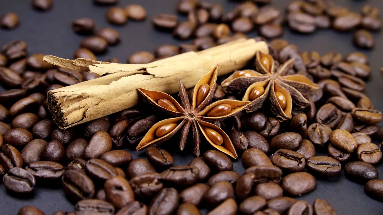 6 Bahan Alami untuk Tingkatkan Khasiat Kopi