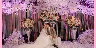 Lee Jeong Hoon dan Monique Octaviani atau Moa Aeim kini sudah resmi menjadi sepasang suami-istri. Meski pernikahan itu sudah terjadi pada akhir pekan lalu, namun pernikahan mereka masih diperbincangkan. (Instagram/moa_aeim)