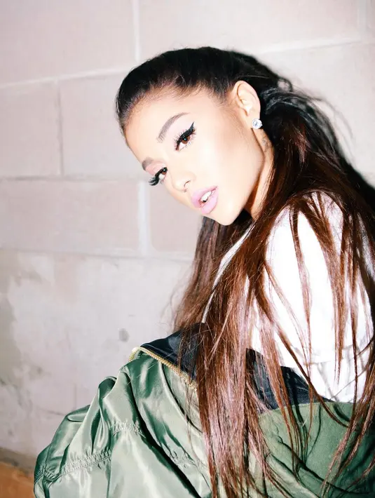 Ariana Grande sendiri memang tengah mengalami waktu yang sulit beberapa tahun terakhir. (instagram/arianagrande)