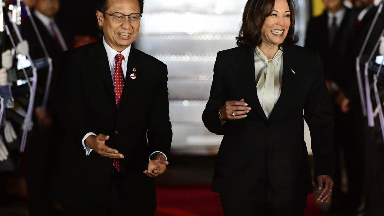 Wapres AS, Kamala Harris diagendakan hadir dalam rangkaian kegiatan KTT ASEAN di JCC pada hari Rabu (6/9/2023). Ia menegaskan kembali komitmen abadi Amerika Serikat terhadap Asia Tenggara dan sentralitas ASEAN.<br>