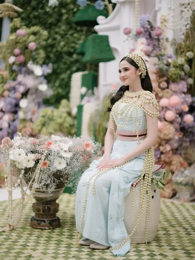 Detail Kebaya Siraman Syifa Hadju (Image by Gemini AI)