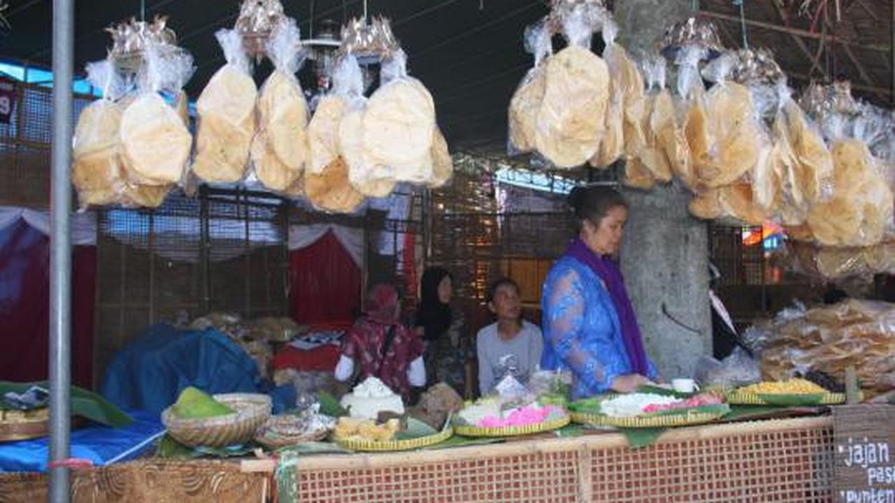 Aneka kuliner jadul di Malang Tempo Doeloe 2012