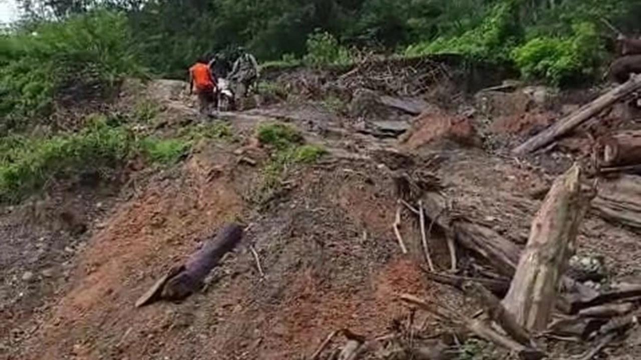 Polisi di Aceh Tengah Salurkan Bantuan