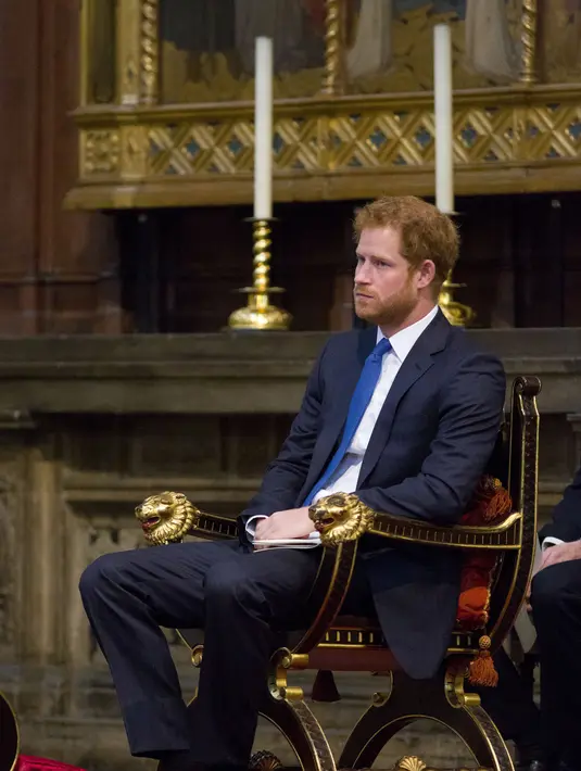 Selangkah lagi untuk Meghan Markle menuju gerbang Istana Kerajaan Inggris bersama Pangeran Harry. Tak heran jika dirinya mulai membiasakan diri meluangkan waktu untuk minum teh. (AFP/Bintang.com)