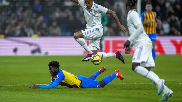 Diwarnai Kartu Merah, Real Madrid Bungkam Valencia di La Liga Spanyol