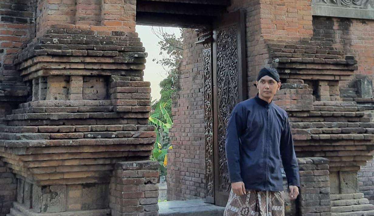 Foto Si Tampan Wisnu Hardana Adik Sara Wijayanto Yang Juga Suka Mistis Showbiz Liputan6 Com