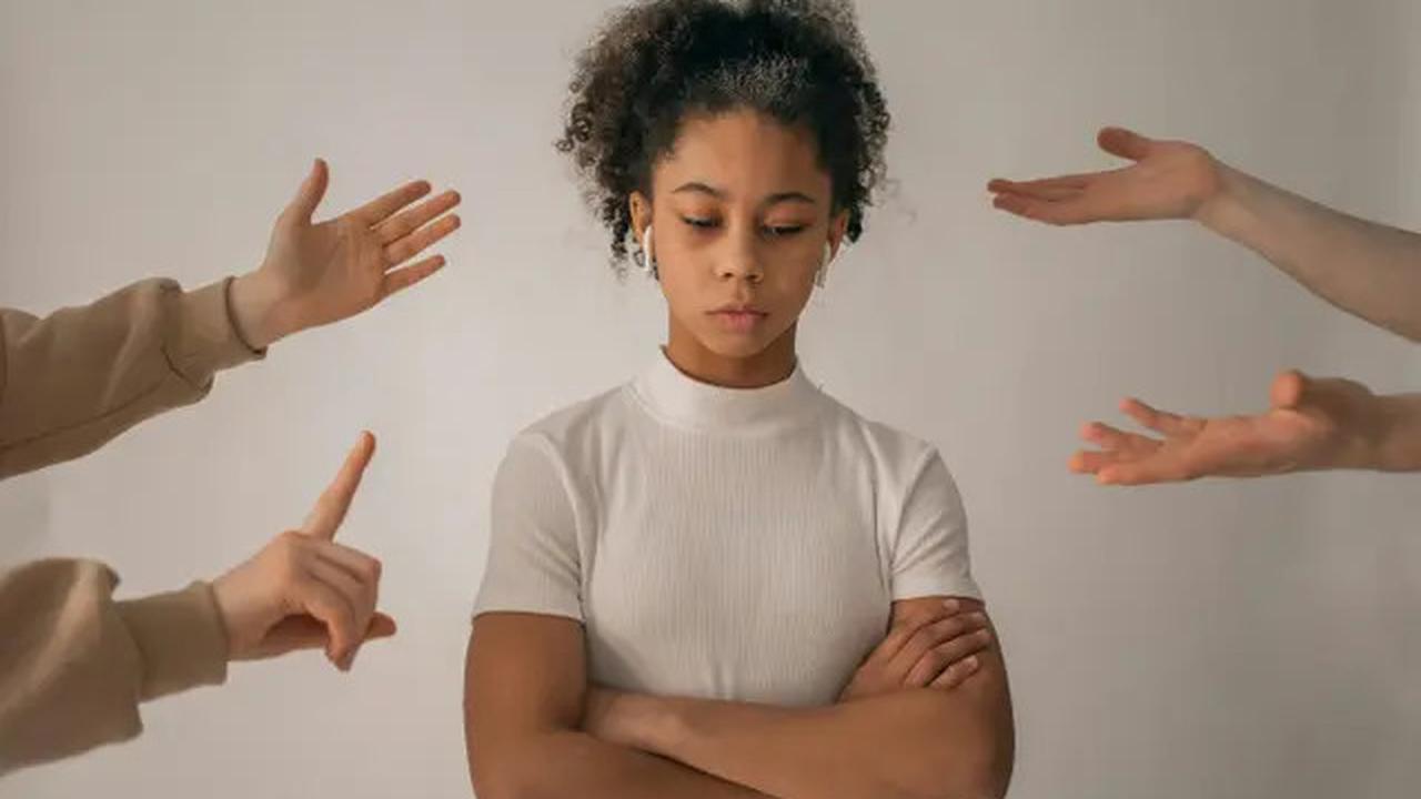 Kesalahan Fatal dalam Parenting, Sikap yang Meruntuhkan Kepercayaan Diri Anak