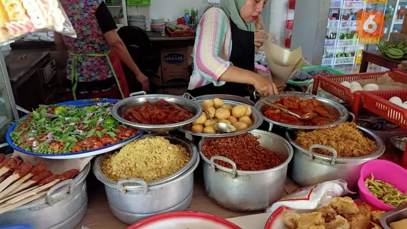 Mencicipi Nasi Pucang Kuliner dari Nama Desa yang Lezat dan Murah Meriah