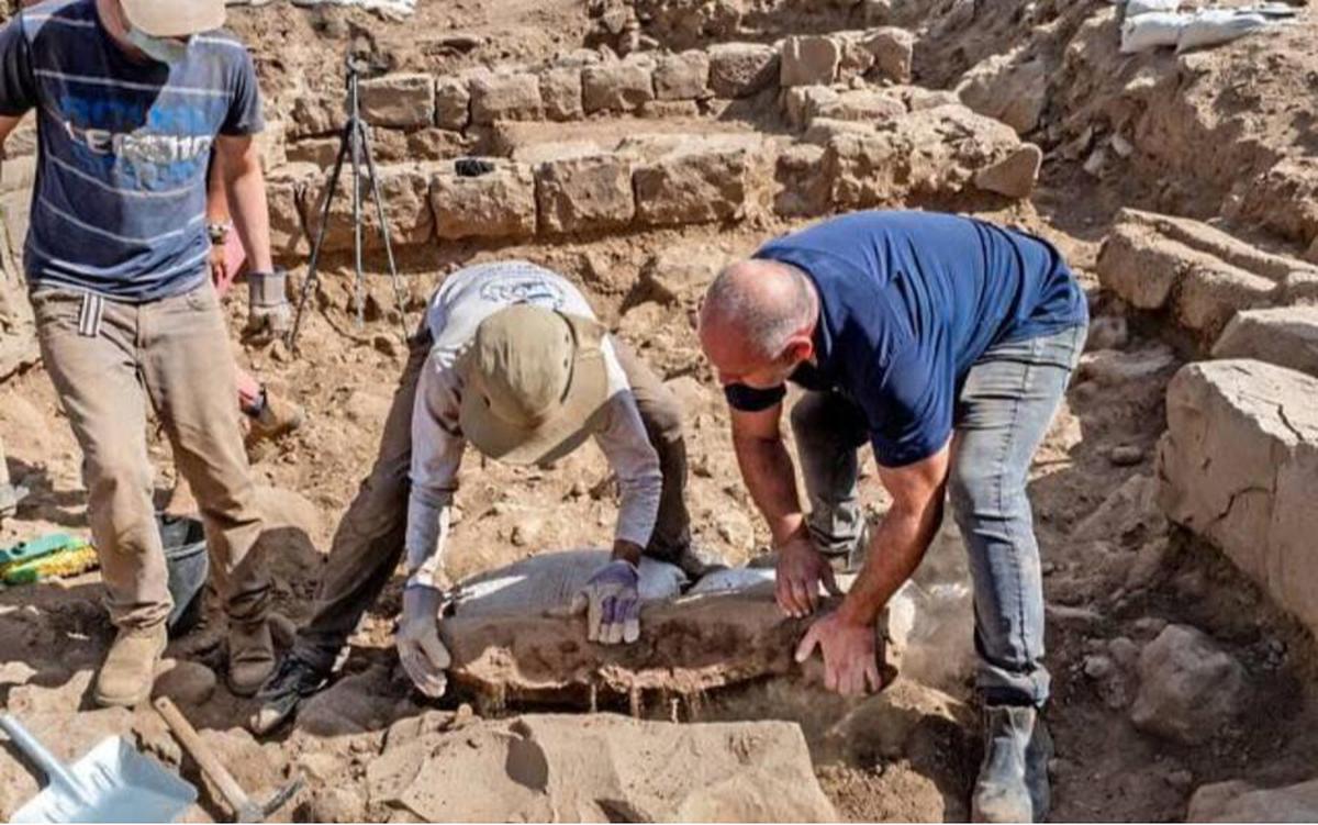 Arkeolog Temukan Batu Monumen Batas Wilayah dari Zaman Romawi Kuno, Berisi Dua Nama Desa Tak Dikenal di Palestina