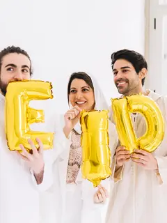 Di tengah kesibukan sepanjang tahun yang sering kali membuat waktu bersama terasa terbatas, Idulfitri menjadi momen yang paling dinanti untuk kembali berkumpul. [Dok/freepik.com]