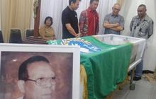 Almarhum Sinyo Aliandoe di mata legenda Persib