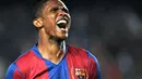 Barcelona's Samuel Eto'o reacts after missing a shot on goal against Manchester United during a UEFA Champions League semi-final first leg football match at the Nou Camp stadium in Barcelona on April 23, 2008. AFP PHOTO/PHILIPPE DESMAZES