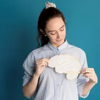 Aktivitas ini membantu kamu untuk mengasah kreativitas dan mengaktifkan otak kanan. (Foto/Dok: freepik)