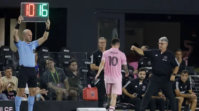 Foto: Penampilan 37 Menit Lionel Messi Bersama Inter Miami pada Lanjutan MLS, Kira-Kira Kenapa Ya?