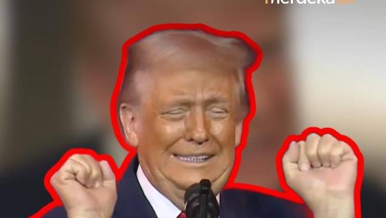 Trump Peragakan Aksi 'Konyol' Angkat Beban &amp; Dimarahi Istri: Seperti Bukan Presiden