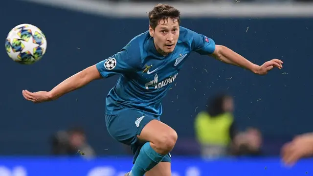 Gelandang Zenit St Petersburg, Daler Kuzyaev