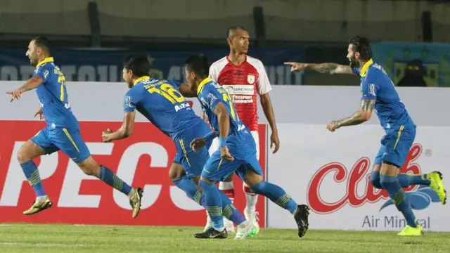 Persib Bandung Vs Persipura Jayapura