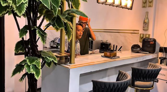 Lama tak muncul di TV, Sony Wakwaw tunjukkan rumah barunya yang sederhana tapi nyaman, ini 7 potretnya