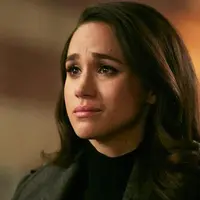 Hubungan Meghan Markle dan ayahnya memang tak terlalu baik. Apalagi usai Thomas Markle menjual foto Meghan ke paparazzi dan melakukan wawancara berbayar pada media. (seventeen.com)