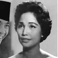 Aktris Filipina ini tak pernah dikenal sebagai salah satu istri Soekarno, namun di tahun 1979 ia mengaku menikah diam-diam dengan Soekarno di Masjid Istana.