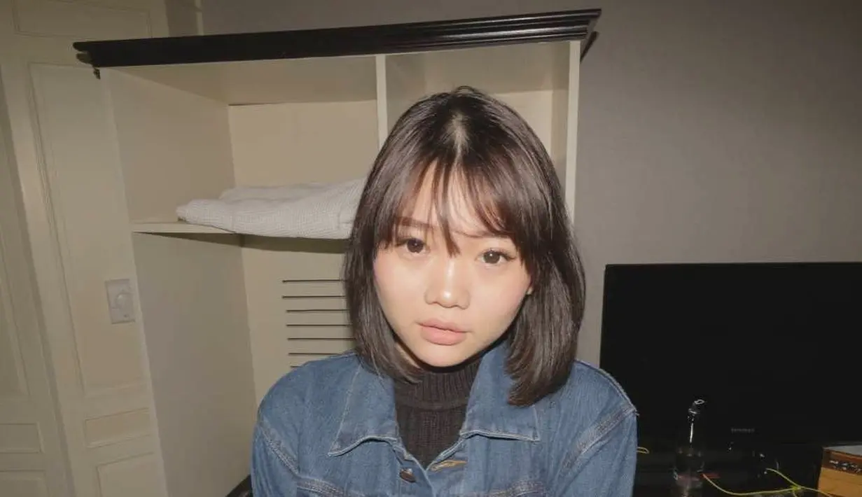 Tahun 2017 ia semakin mantap memendekkan rambutnya dan menambahkan poni tirai (IG @windywalters)