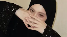 Inara Rusli Kembali Memakai Cadar, Ungkap Tentang Belajar Istiqamah