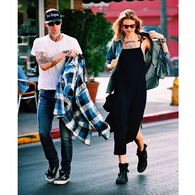 6 Gaya Kompak Adam Levine dan Istrinya, Behati Prinsloo Sebelum Isu Perselingkuhan